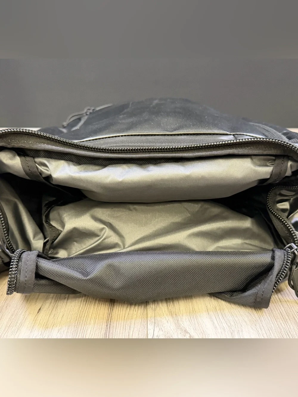 Mystery Ranch Mission Rover 45L Travel Backpack Duffle Bag Carry On Black NEW